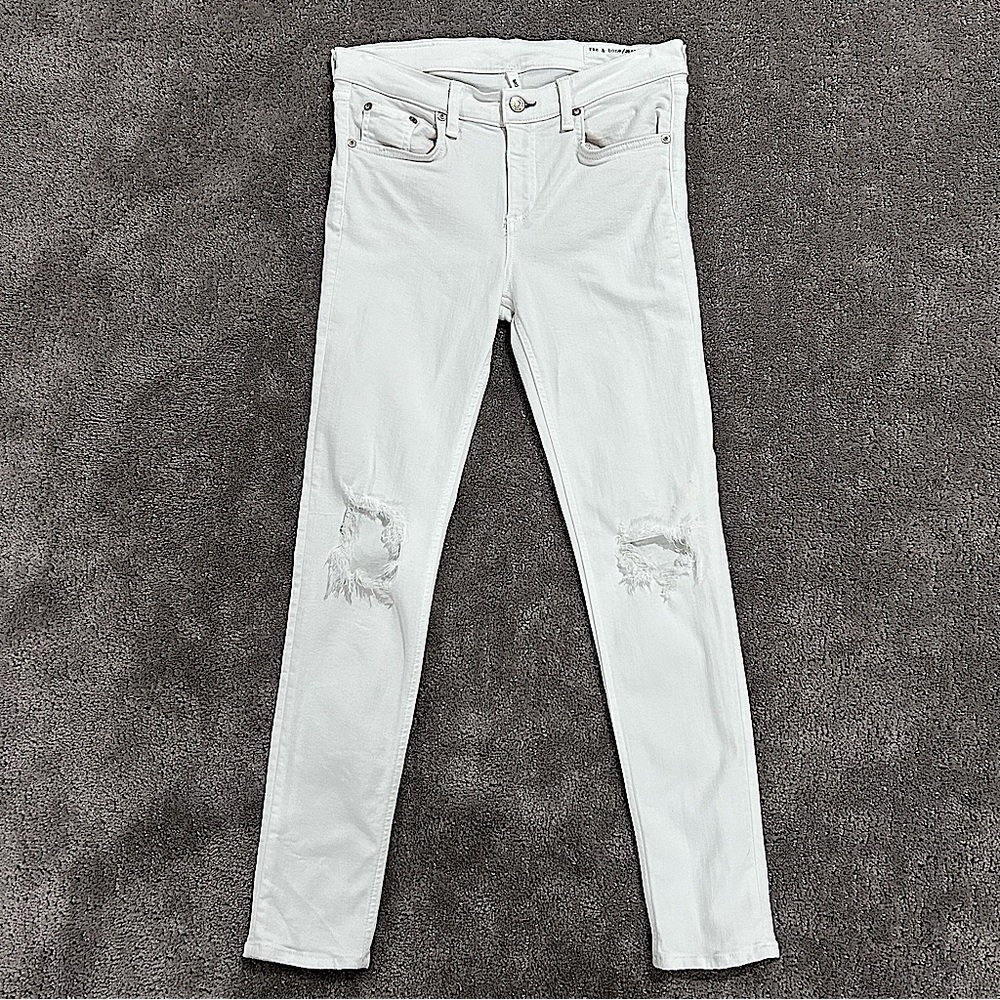 NWT Rag & Bone Skinny White Distressed Capris